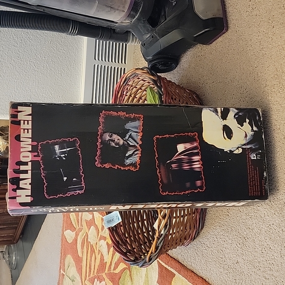 Halloween Michael Myers collectibles - Picture 6 of 13